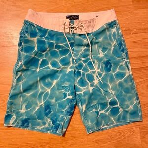 MENS American Eagle Board shorts